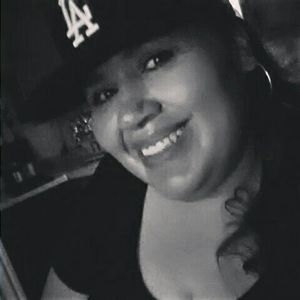 Meet your Posher, Yesca